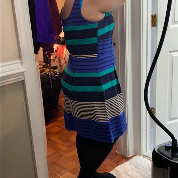 Dress - Picture 3 of 6